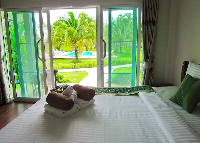 Hongte Khaolak Resort