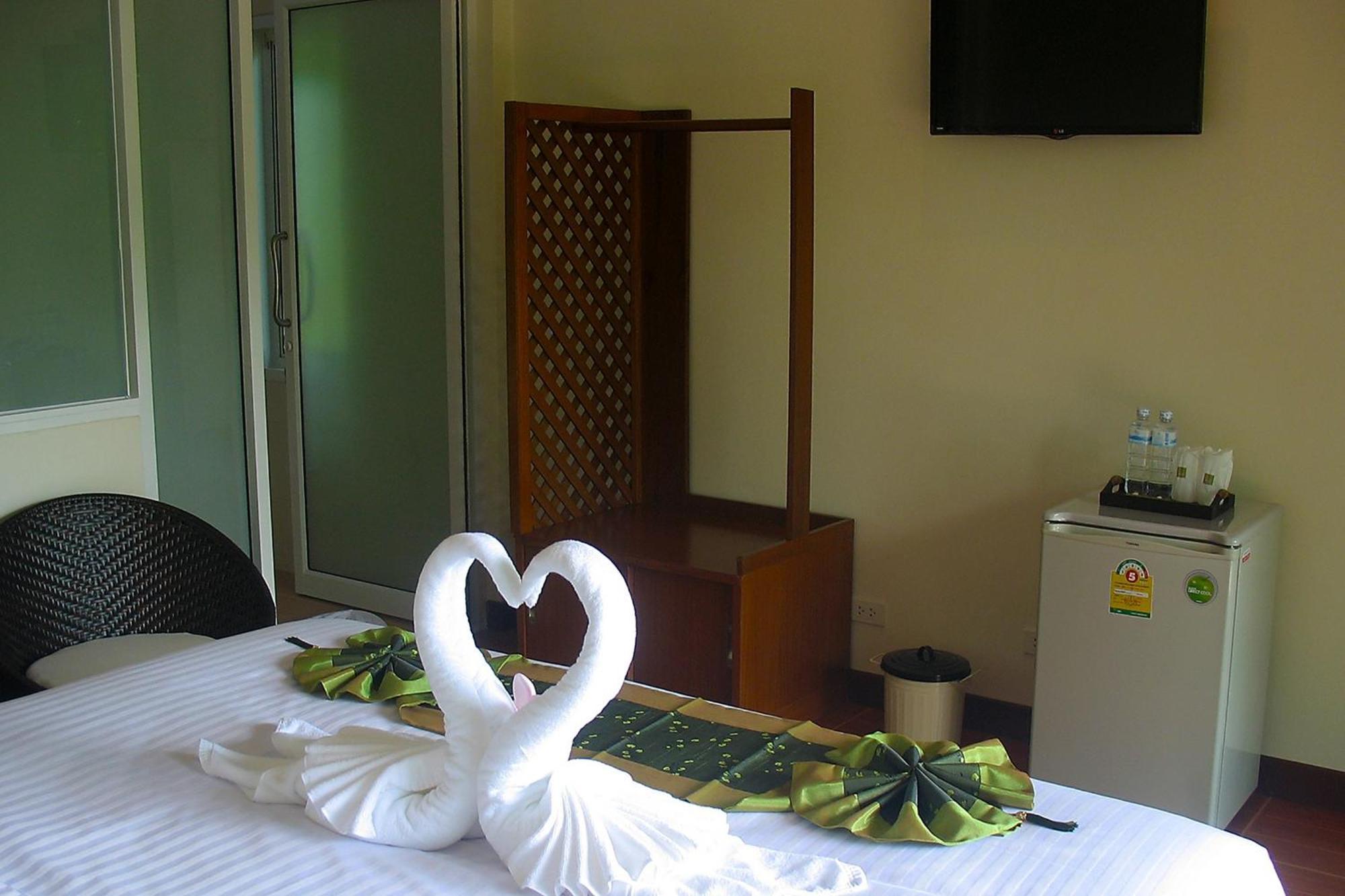 Tempat peranginan Hongte Khaolak 2*